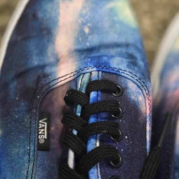 Vans - Picture 6 of 6